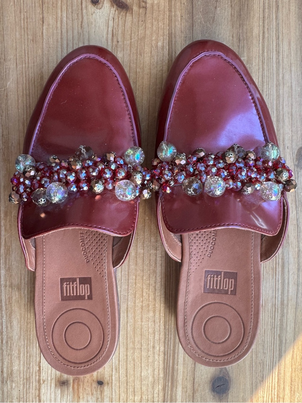 FitFlop Serene Deco Fire Red Patent Leather Embellished Mules Women’s 7.5 - Picture 3 of 7
